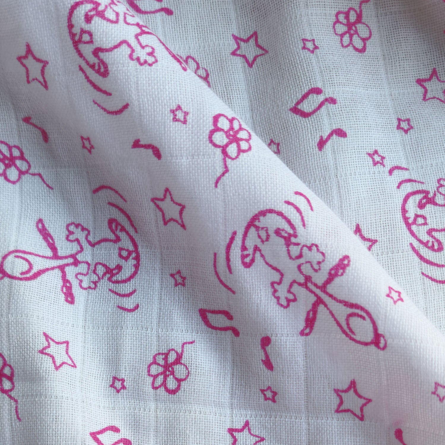 Muslin Swaddle Sheets – Pink & Ivory(85x85cm)