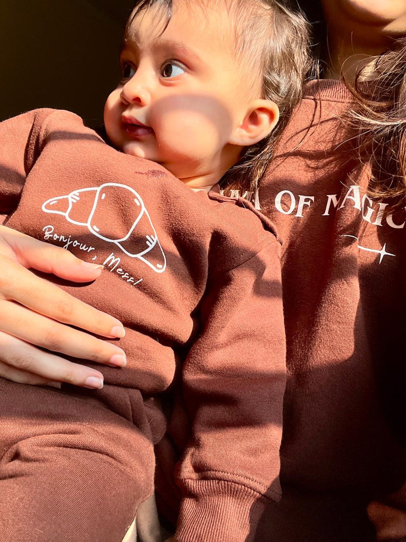 Family twinning in matching HK Lunari outfits