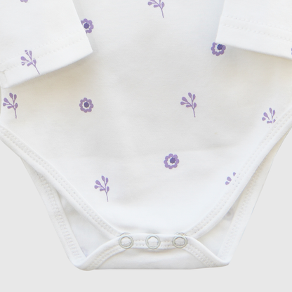 Newborn Gift Set – Lilac Flower (4-Piece Cotton Set)